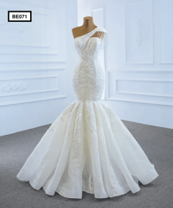 BE071 Front Mermaid Wedding Gown