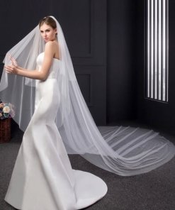 LT003 Bridal Veil