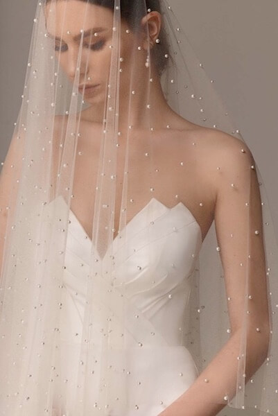 LT011 Bridal Veil